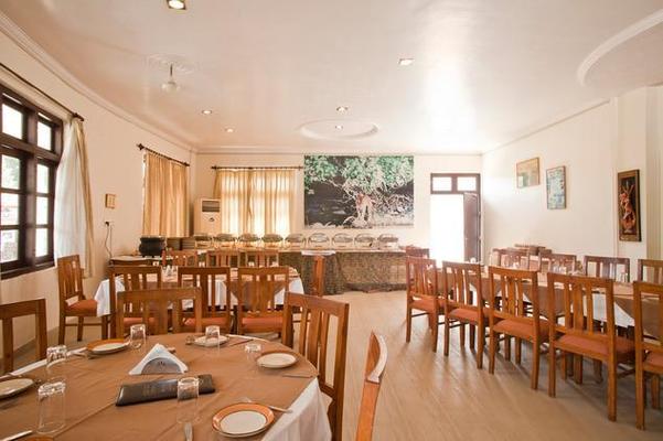 Tiger Den Resort